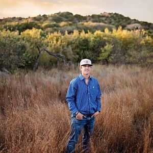 Meet your Posher, Levi